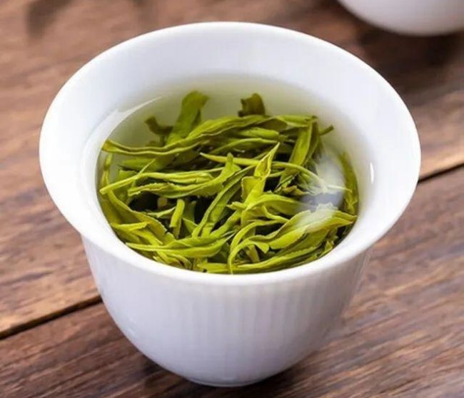 桐廬天尊貢芽茶價格，浙江桐廬天尊貢芽茶價格多少錢一斤