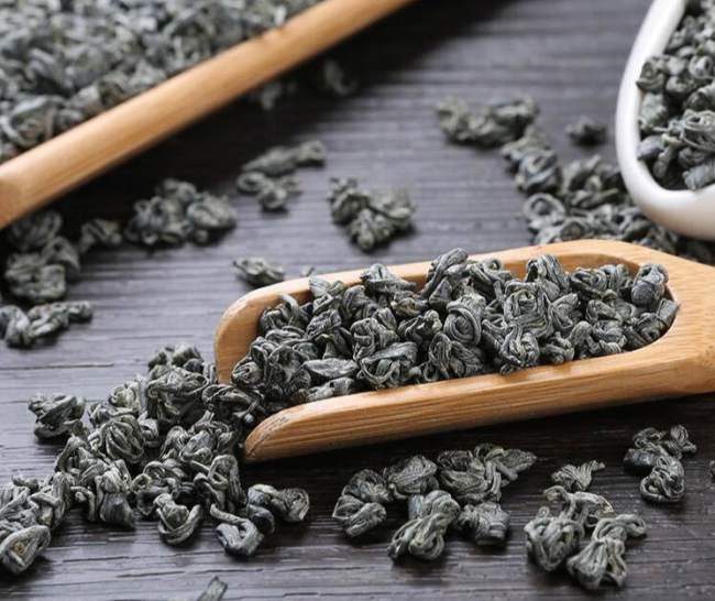 泉崗輝白茶生長環境怎么樣，嵊州泉崗輝白茶核心產區在哪里